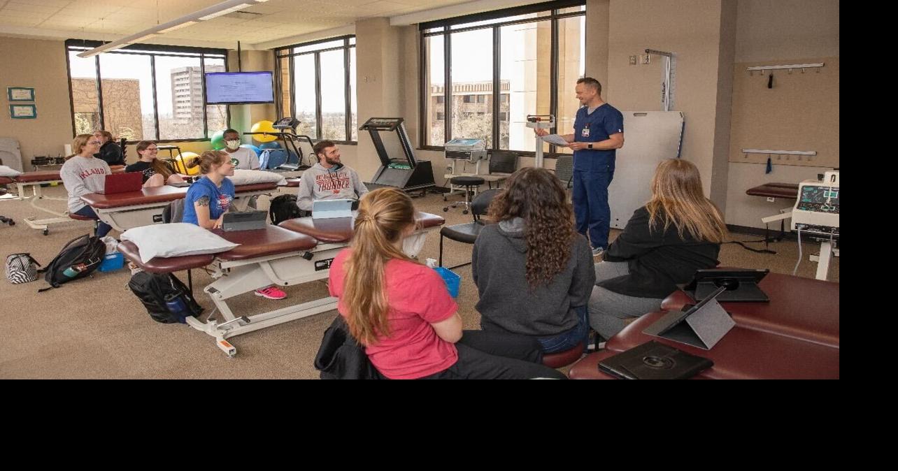 Nursing, physical therapy graduate students face loan caps as shortage persists