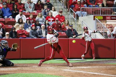 Oklahoma Sooners-South Carolina Gamecocks softball