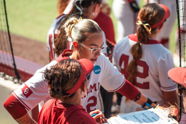 Oklahoma Sooners-Alabama Crimson Tide softball