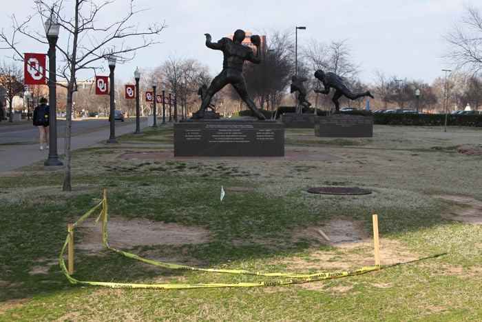 Baker Mayfield gets statue at Oklahoma's Heisman Park