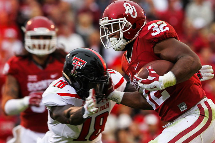 Oklahoma football: Baker Mayfield's jersey, cleats featured at