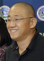 2 Americans held in North Korea whisked back home