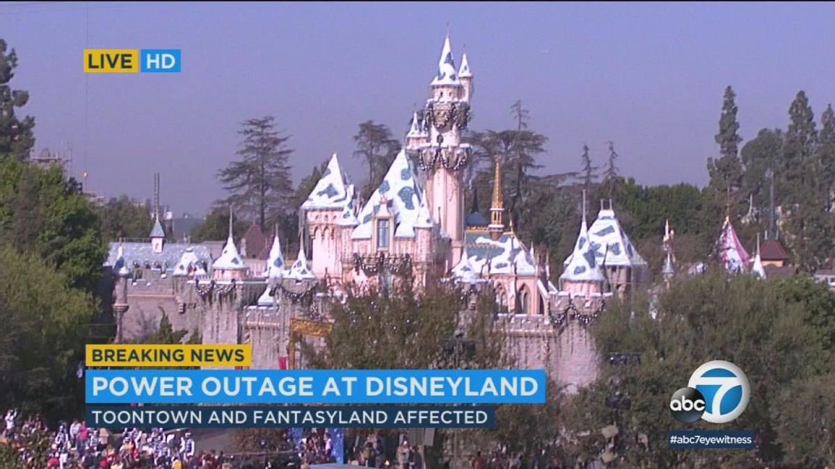 Oklahoma Football Power Outage At Disneyland Ahead Of Sooners First Rose Bowl Press Conference Sports Oudaily Com