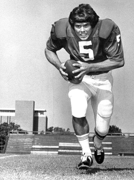 Former OU quarterback Steve Davis killed in plane crash Sports