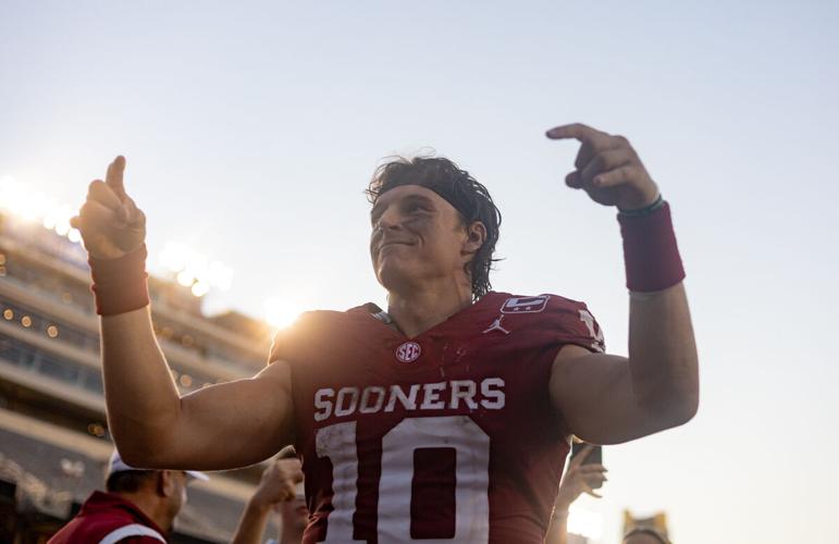 Golden Hat celebration after OU beats No. 1 Texas