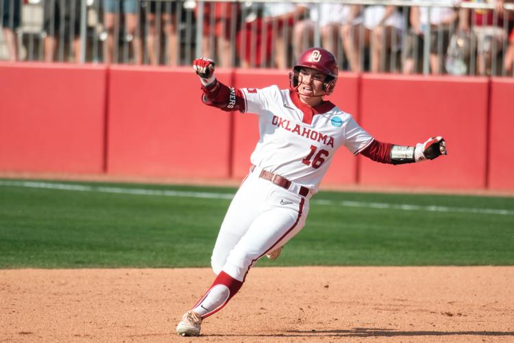 Oklahoma Sooners-Alabama Crimson Tide softball