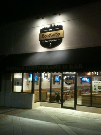 Das Boot storefront