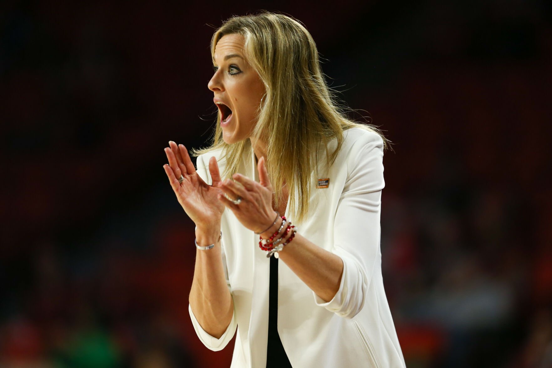 OU Basketball Coach Jennie Baranczyk's Daughter, Jordi, Steals Show In ...