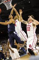 Oklahoma basketball: Sooners trail Villanova 42-28 in first half (Photos)