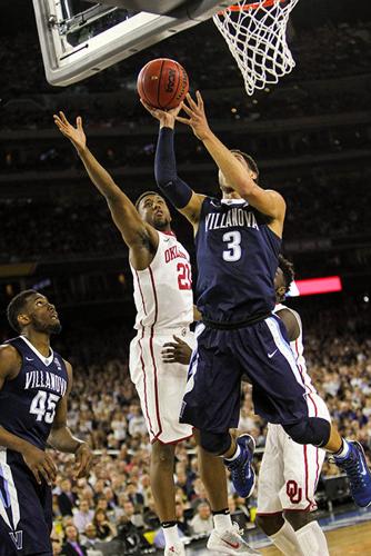 Dante Buford blocks