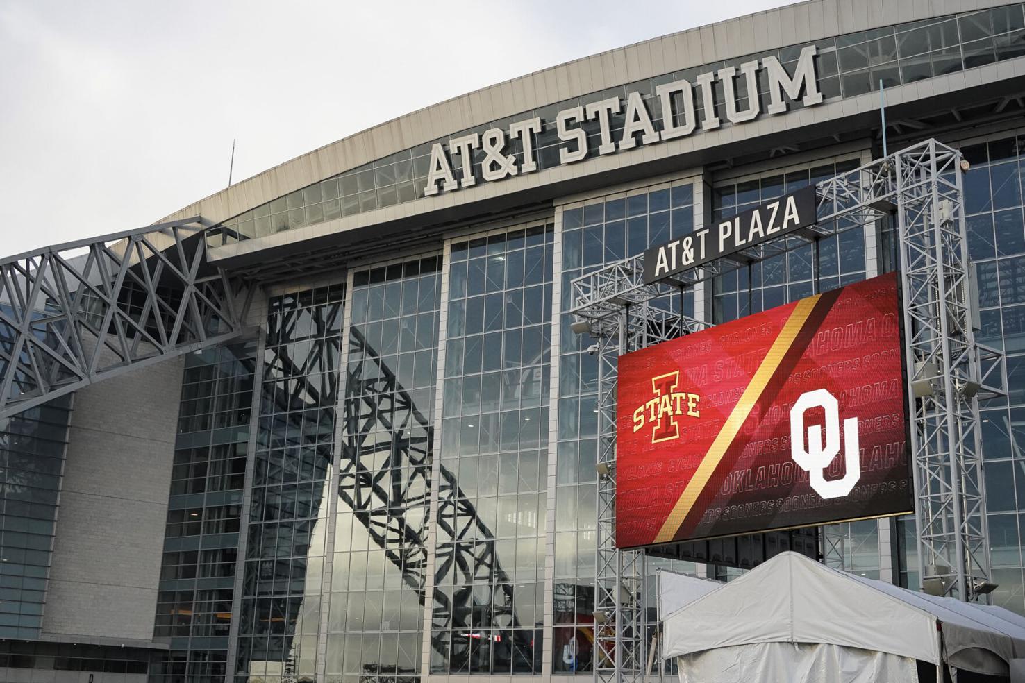 PHOTOS AT&T Stadium decorated in preparation for No. 11 Oklahoma