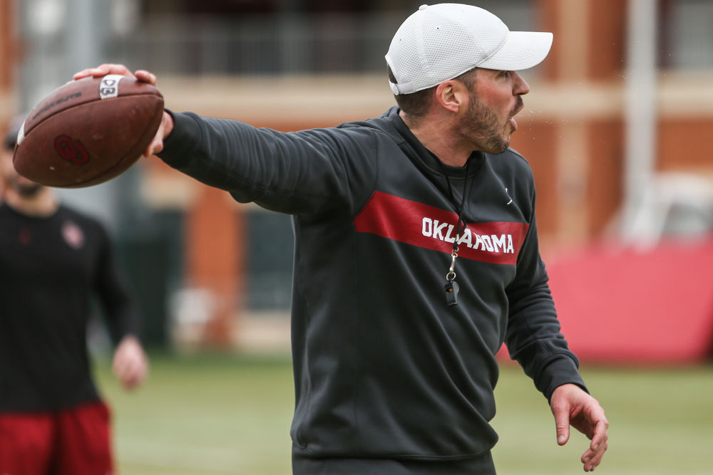 ou football alex grinch brings breath of fresh air intense presence to first spring practice sports oudaily com