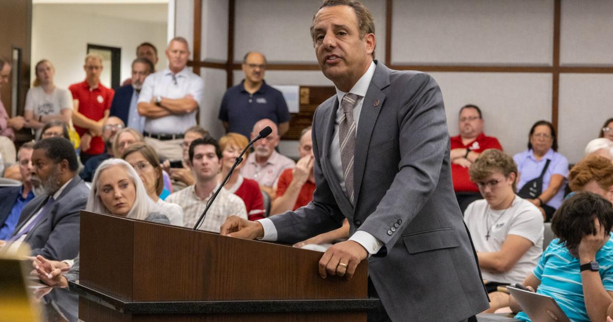 Norman City Council examines plans for new leisure center at University North Park Norman City Council examines plans for new leisure center at University North Park