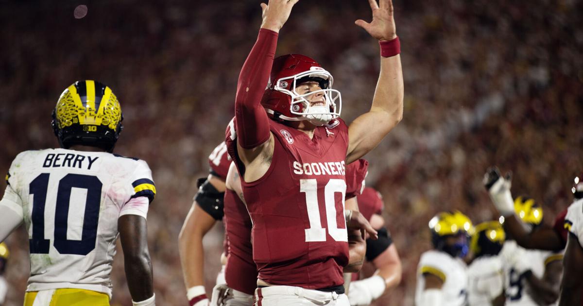 Photos: Oklahoma-Michigan football game