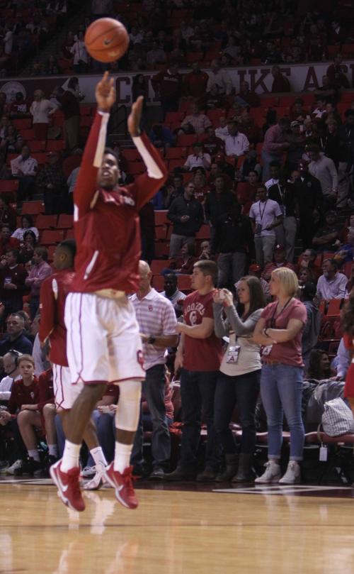 Oklahoma Basketball Twitter Reacts To Buddy Hield S Big Shots Vs