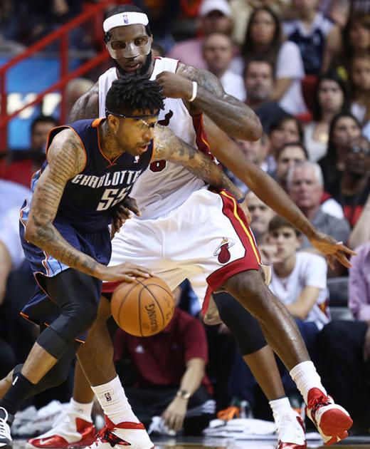 Lebron James Steals Kevin Durant S Thunder With 61 Point Game Sports Oudaily Com