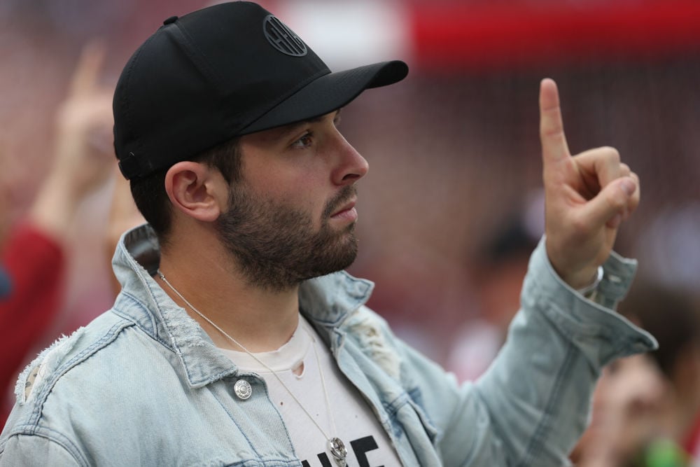 Oklahoma Sooners unveil statue of former quarterback Baker