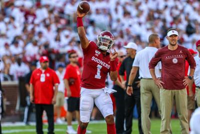 Ou Football Twitter Reacts To Jalen Hurts Heisman Esque Debut
