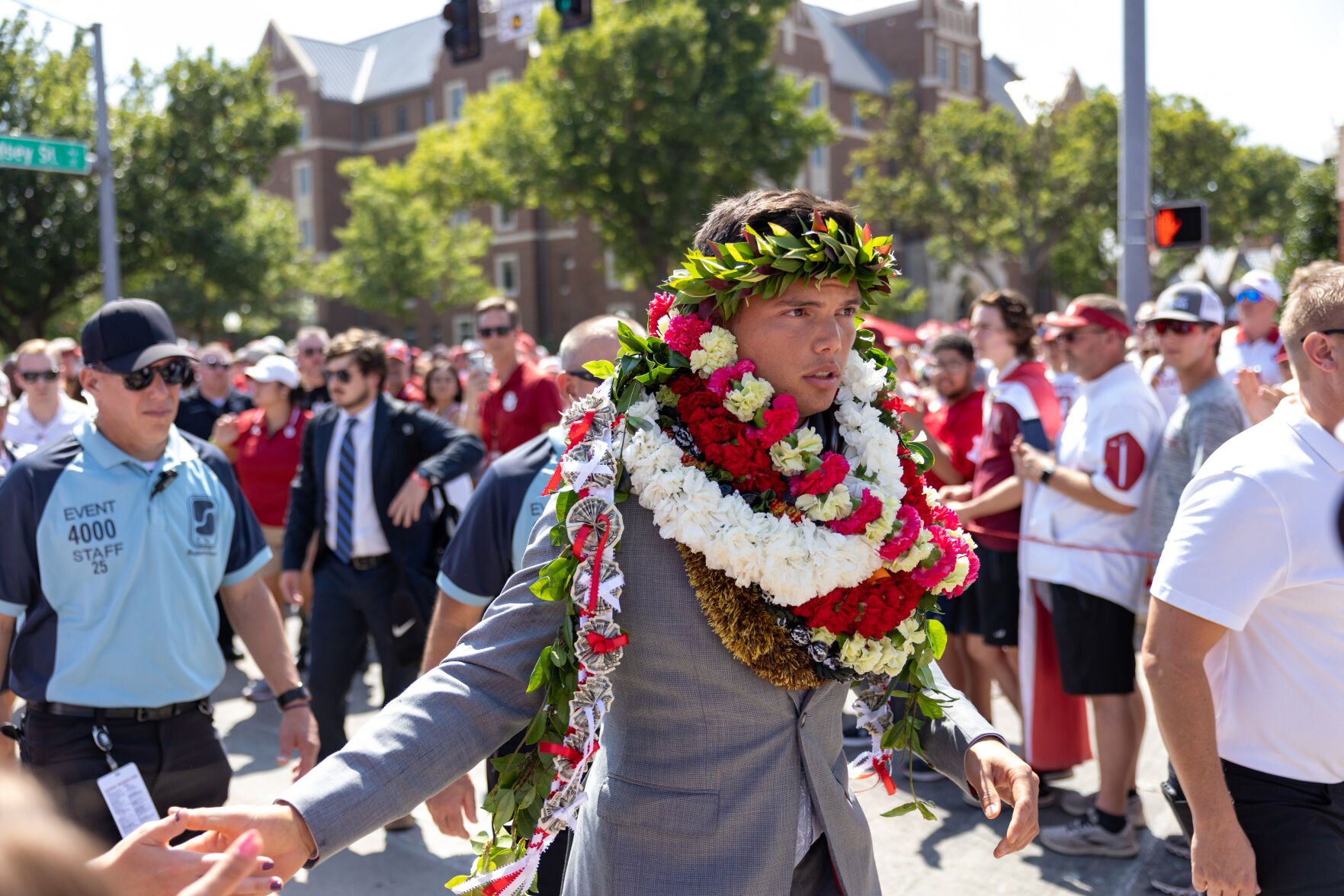 Dillon Gabriel Supported By Family During OU's Win Over SMU | Sports ...