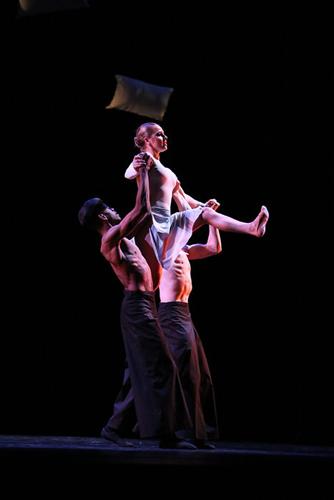 Contemporary Dance Oklahoma features powerful choreography, moving