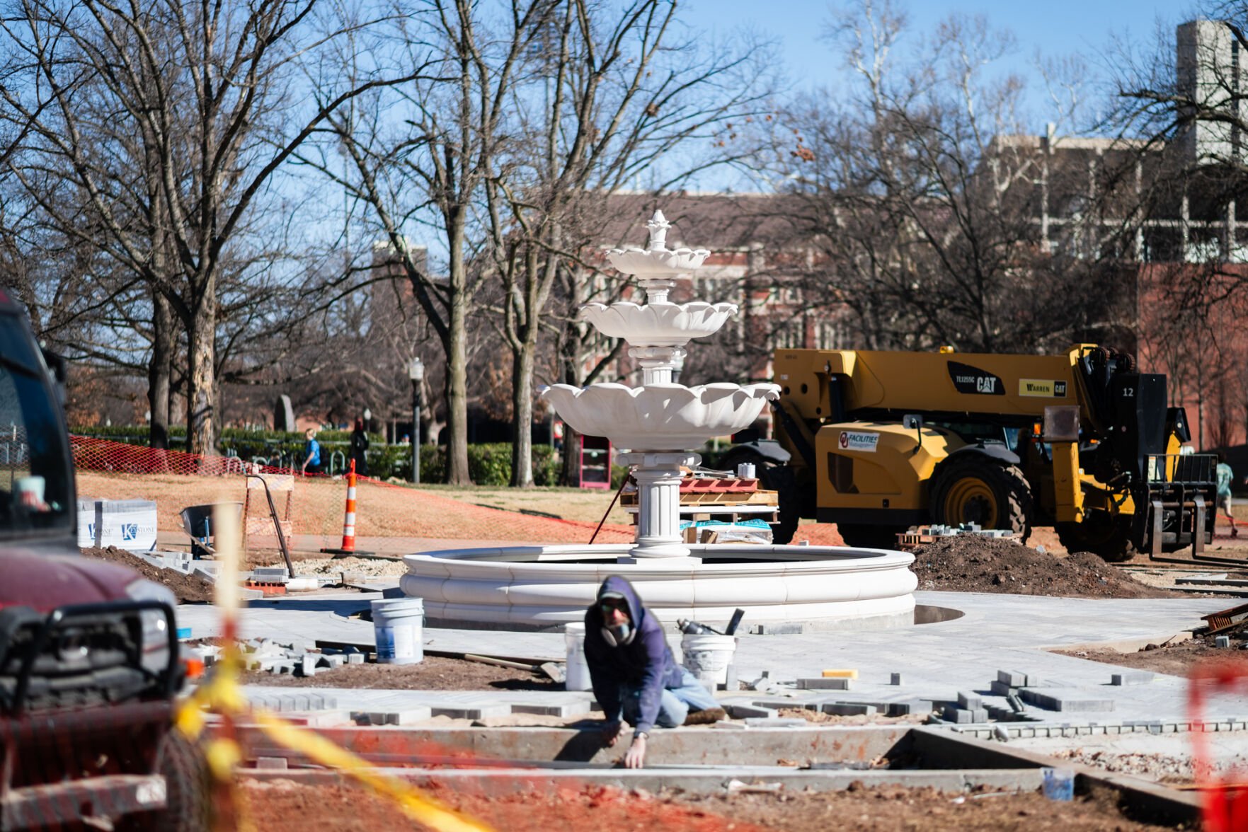 oudaily.com - Ashtynn Caldwell - OU relocates rose garden due to construction of new laboratories building