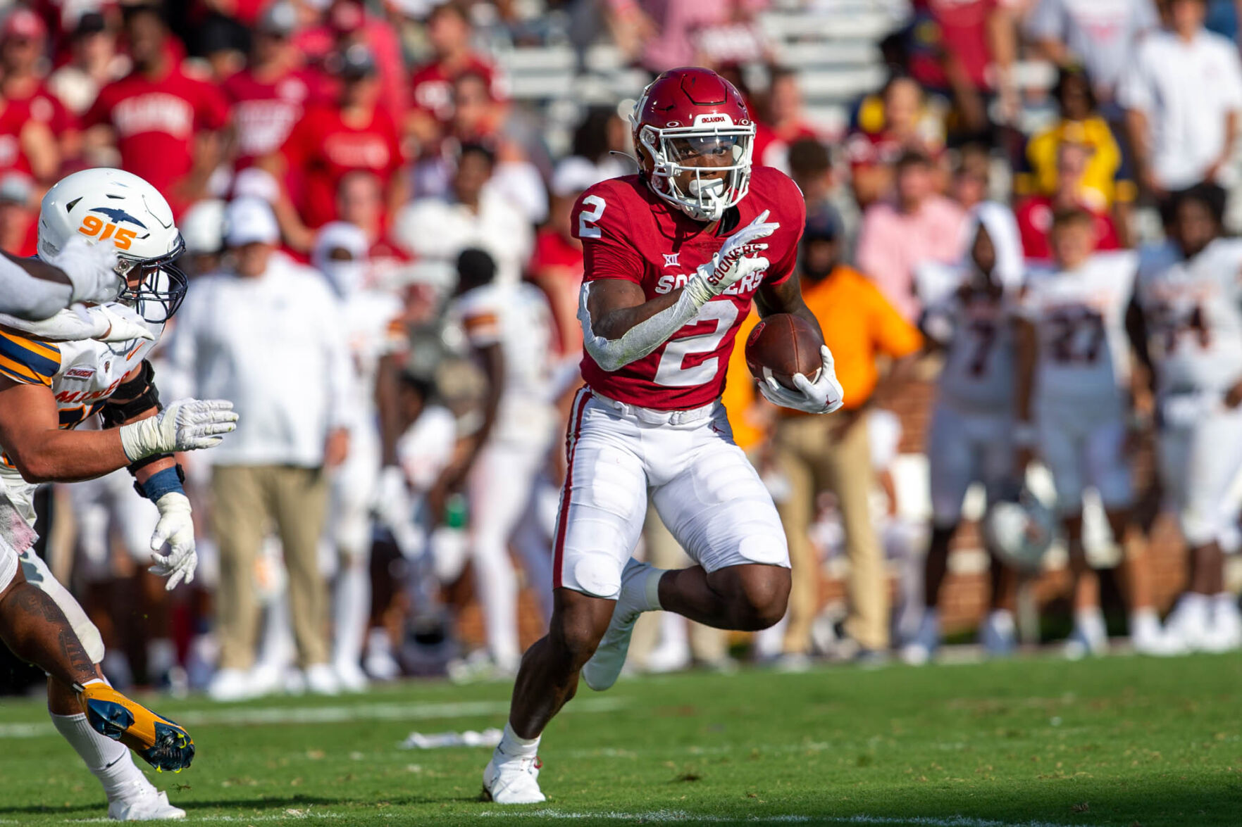 OU Football: Jovantae Barnes Warming Up Ahead Of Sooners Vs. Baylor ...