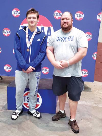 LA’s John Geist places 5th in State Wrestling