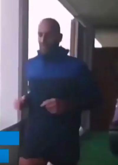 French man marathons in place