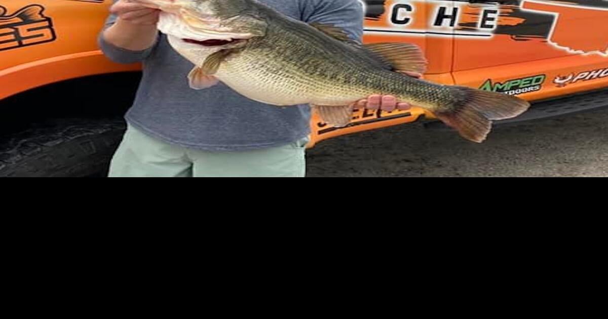 Outdoors: Oklahoma angler adds another 15-pound Texas bass to collection |  Sports 