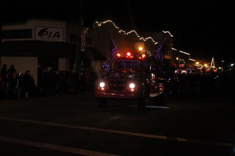 PHOTOS Carthage Christmas parade brings holiday cheer News