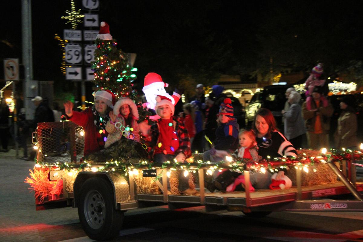 Carthage Christmas Parade 2021 Photos 2020 Carthage Christmas Parade Lifestyles Panolawatchman Com