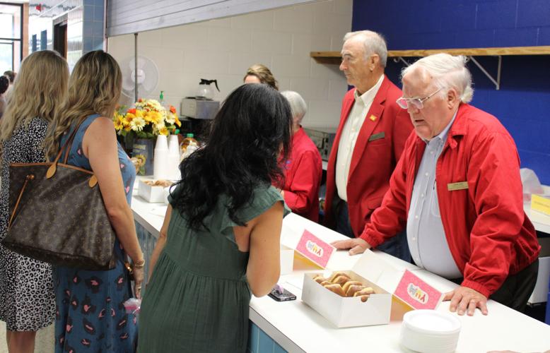 Beckville ISD staffers get sweet treat upon return to campuses