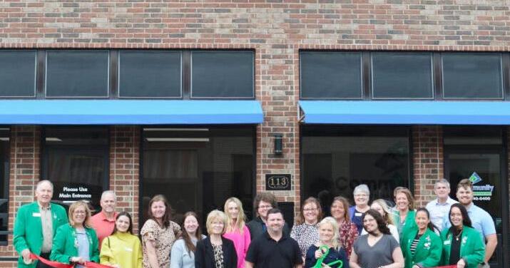 COMMUNITY ABSTRACT AND TITLE