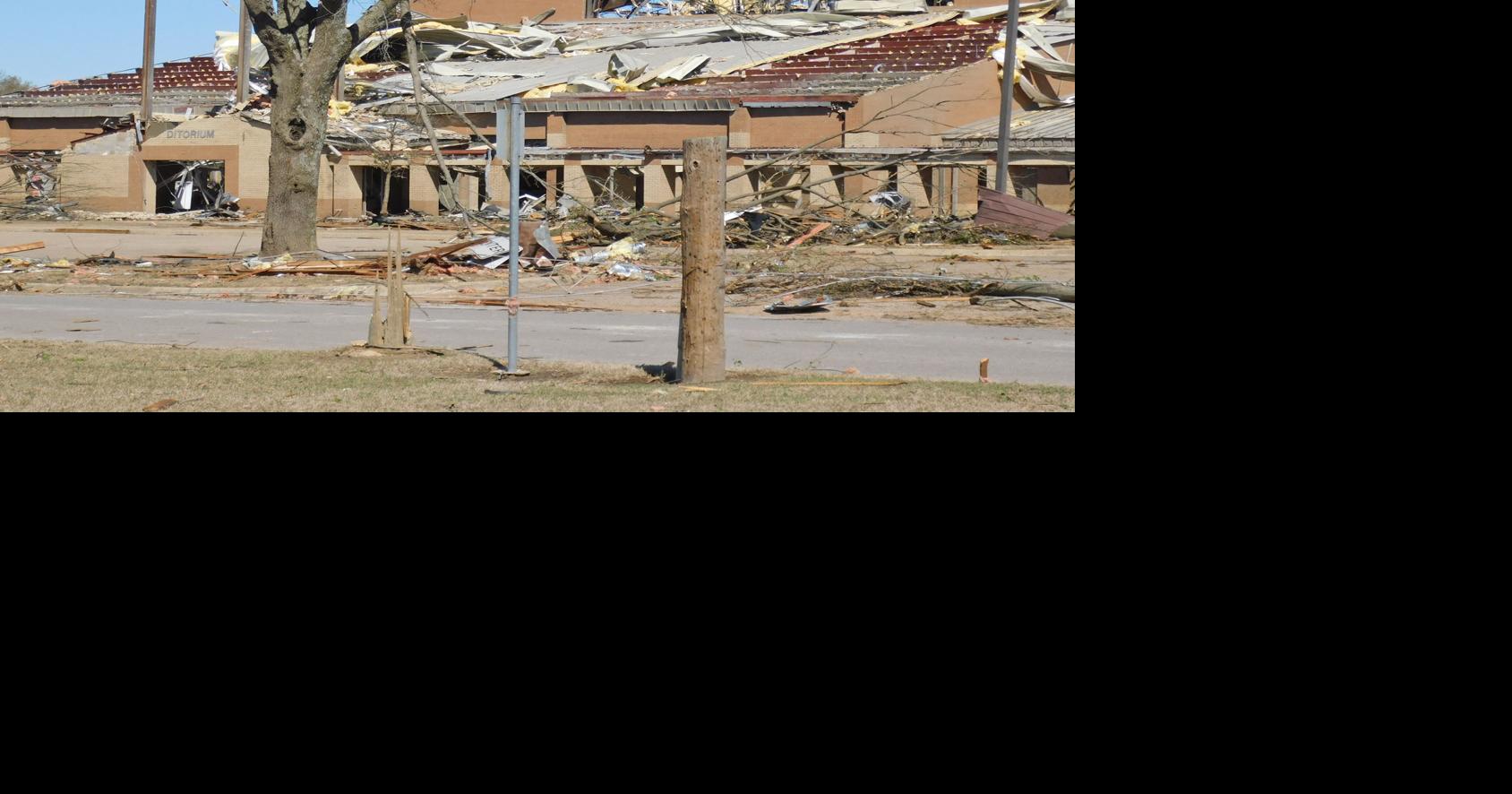 paragould-greene-county-emergency-crews-help-in-tornado-aftermath
