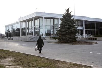 Covid 19 Outbreak Surges Among Homeless In Toronto With 135 Cases