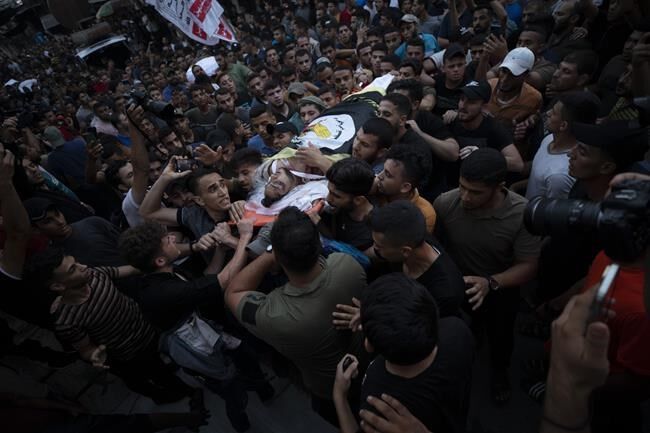 Israel and Gaza militants exchange fire after deadly strikes