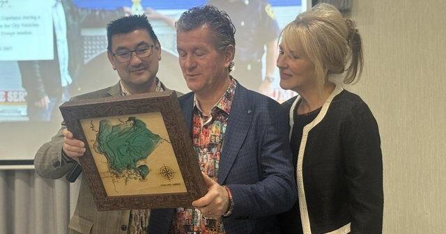 コールドレイク、午後の感謝祭で元市長クレイグ・コープランド氏を讃える |予備ニュース