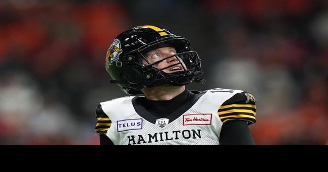 Veteran Ticats quarterback Mitchell poised to claim first CFL passing title