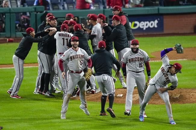 Dbacks' NLCS bullpen-game decision works out as Arizona evens series