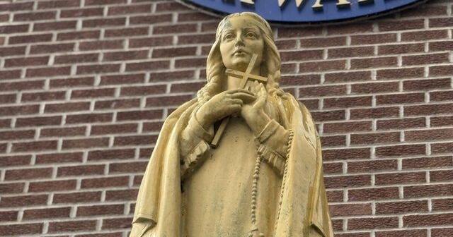 Decision on Kateri statue “final,” Kahnawake Combined Schools Committee says