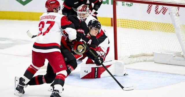 Senators respond to coach's challenge with huge win over Hurricanes
