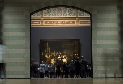 Museum to fix 'ripples' in Rembrandt's 'Night Watch'