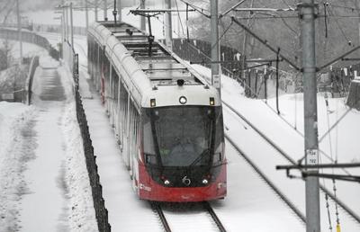 Ottawa S Lrt Line Leaves Thousands Out In The Cold During Heavy