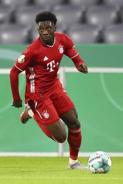 Bayern Munich says Canadian star Alphonso Davies has heart muscle issue after COVID bout | National Sports | pentictonherald.ca