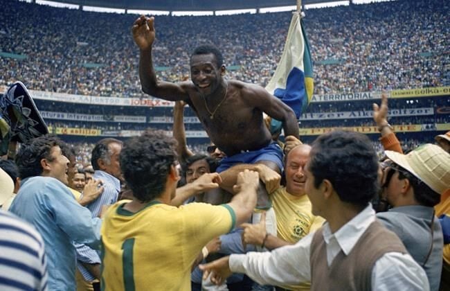 Pelé, Brazil's mighty king of 'beautiful game,' has died