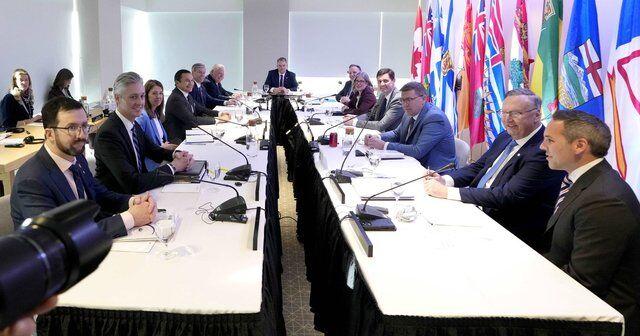 In the news : Canada premiers to meet with PM , Heated Rivalry creators visit Ottawa