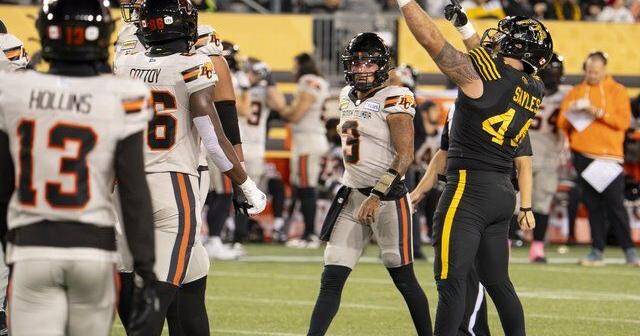 Tiger-Cats sign star lineman Casey Sayles to extension through 2026 CFL season