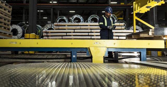 Canada's labour market is 'static' after a year of U.S. tariffs, population shift