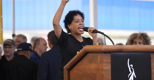 SAG-AFTRA holds star-studded rally in Times Square - Vimarsana News