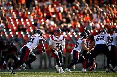 Alouettes cash in on turnovers to beat Redblacks 32-15, clinch playoff  berth, National Sports